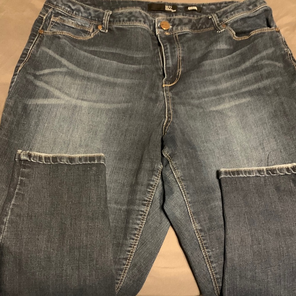1822 Dark Wash Jeans